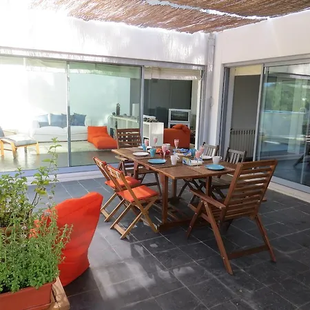Tatil Evi Number Ten *